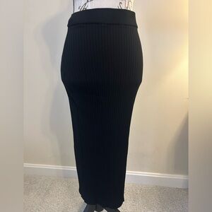 Sophisticated Black Pencil Skirt